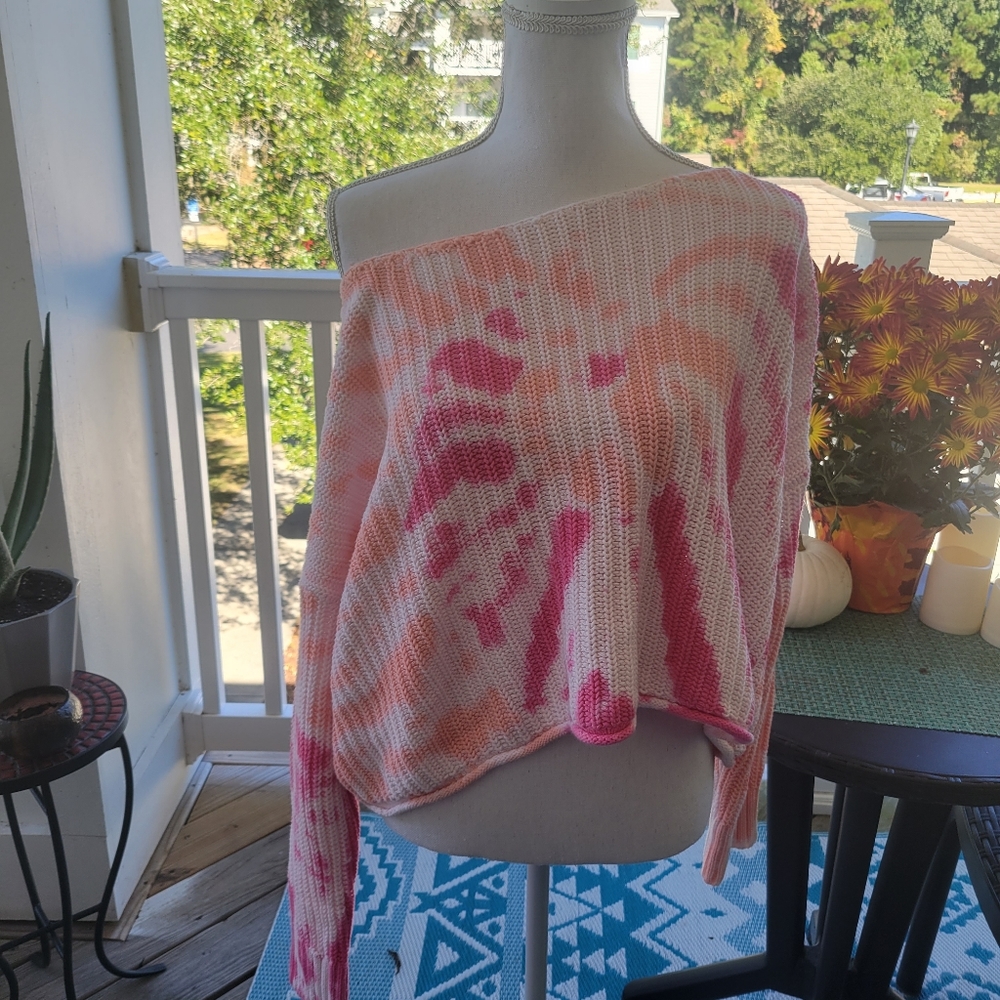 VS PINK SWEATER